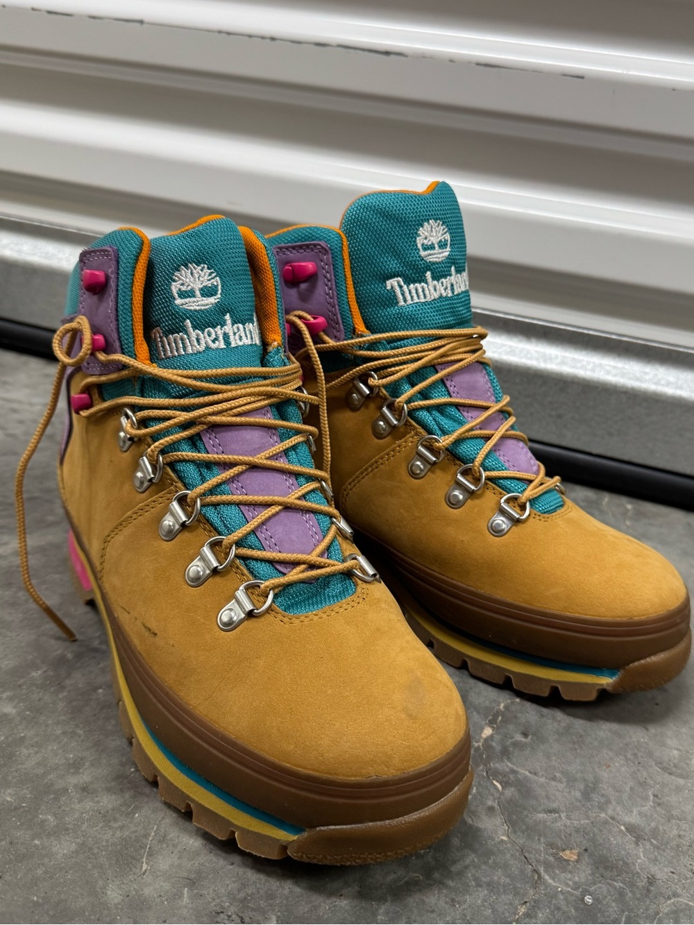 Timberland Euro Waterproof Hiker Boot In Wheat Nubuck Leather Size 9 Women’s
